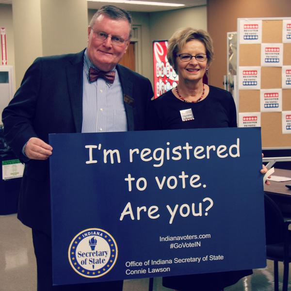 Chancellor Ray Wallace and Indiana Secretary of State Connie Lawson encouraged IU Southeast students to register to vote.