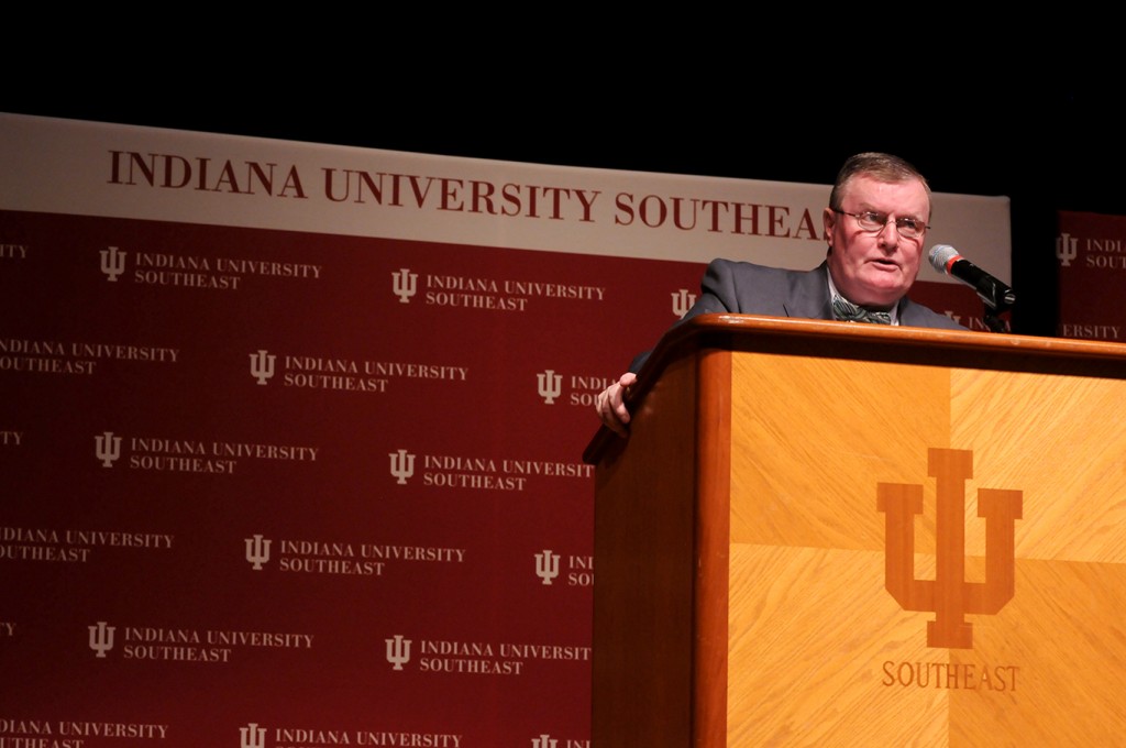 Chancellor Ray Wallace addressed IU Southeast faculty and staff in the annual State of the Campus report.