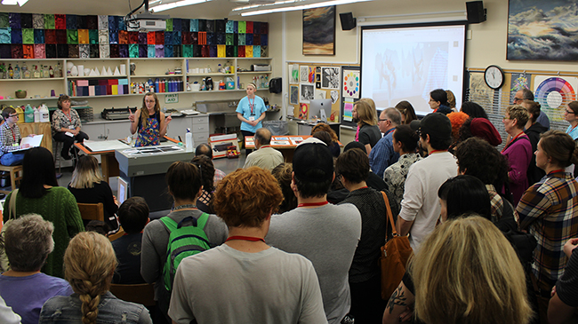 Big crowd for print demo by Darian Stahl