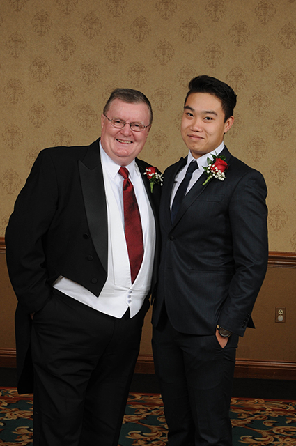 Tuan Anh Vu (right) with Chancellor Ray Wallace at the 2016 Chancellor's Medallion dinner.